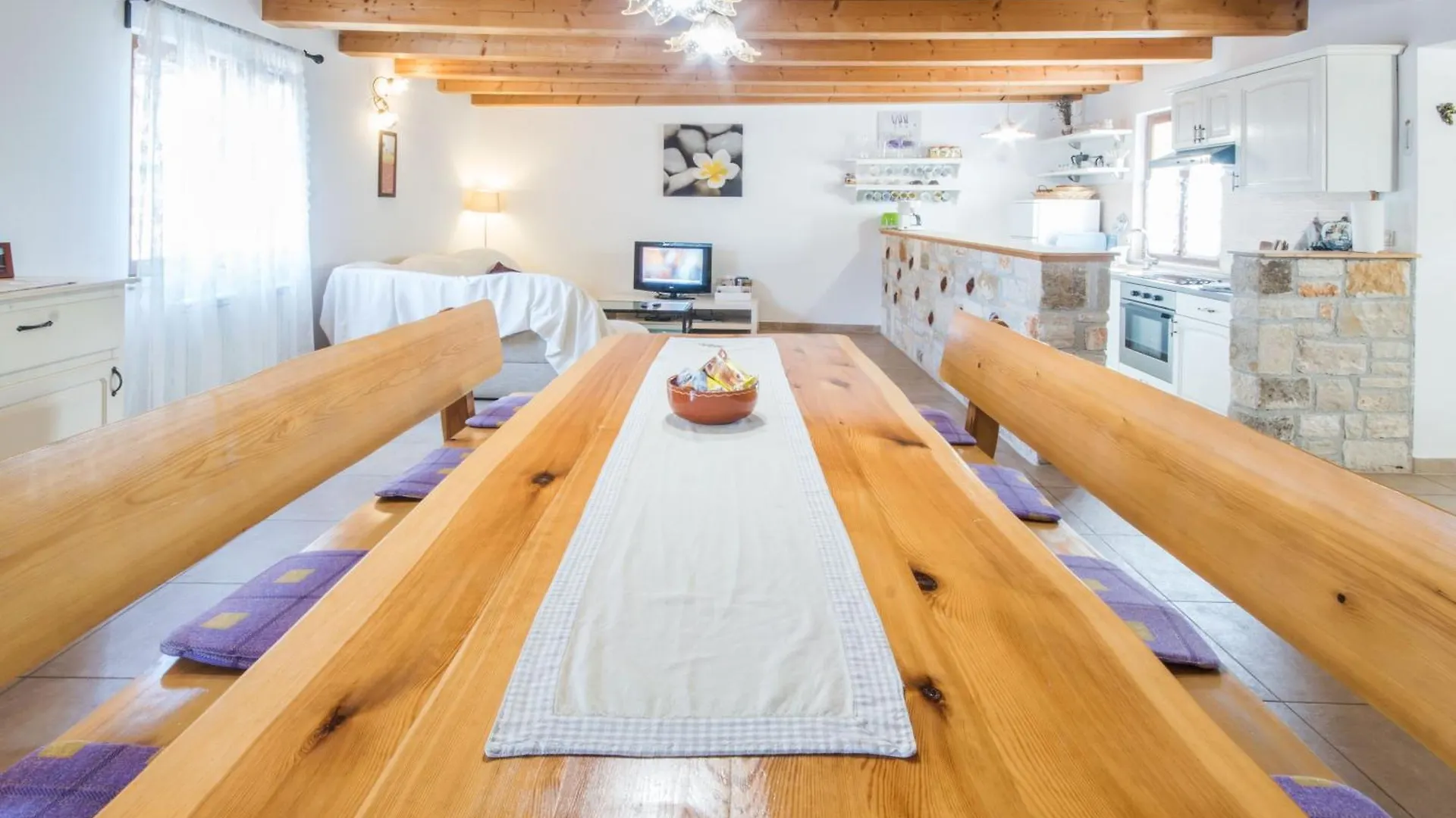 Villa Sandi, Mediterranean Villa With Pool And Jacuzzi Gracisce Holiday home