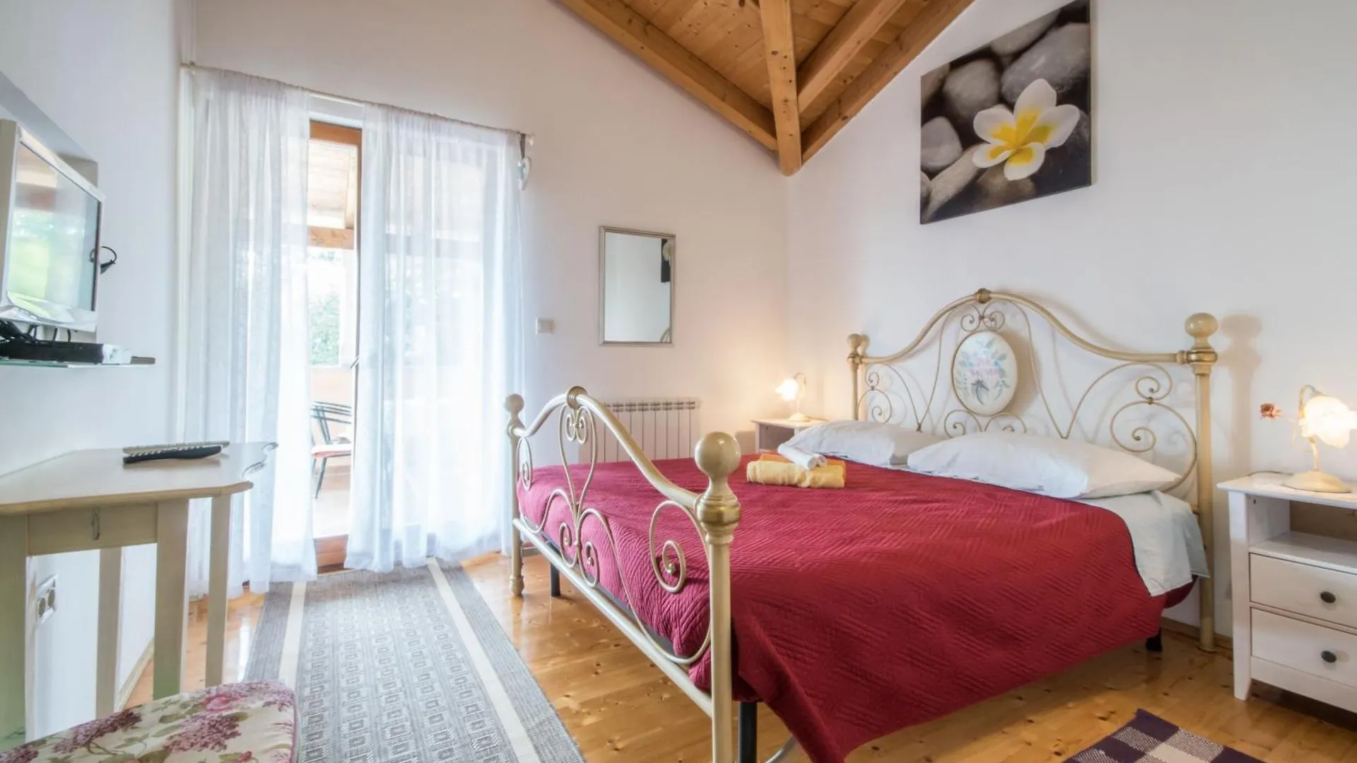 Holiday home Villa Sandi, Mediterranean Villa With Pool And Jacuzzi Gracisce